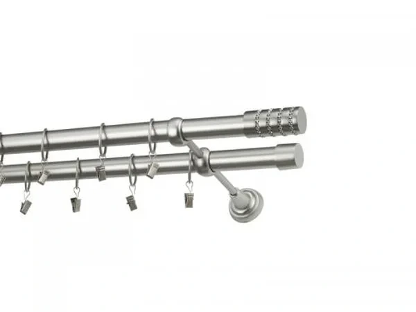 karikákkal és csipeszekkel