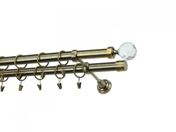 karikákkal és csipeszekkel