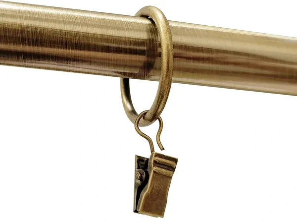 karikákkal és csipeszekkel