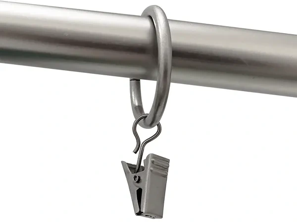 karikákkal és csipeszekkel