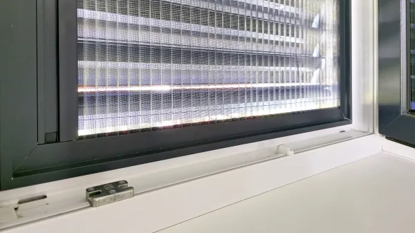 Sieťky proti hmyzu na DVERE - PLISSÉ KLIK - bežné odtiene 9